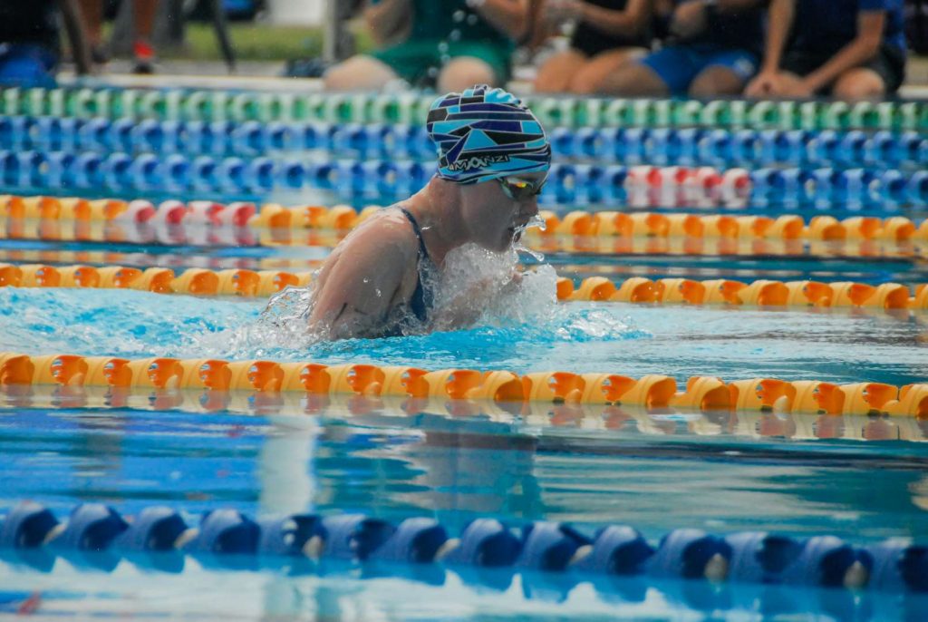 nuoto in piscina