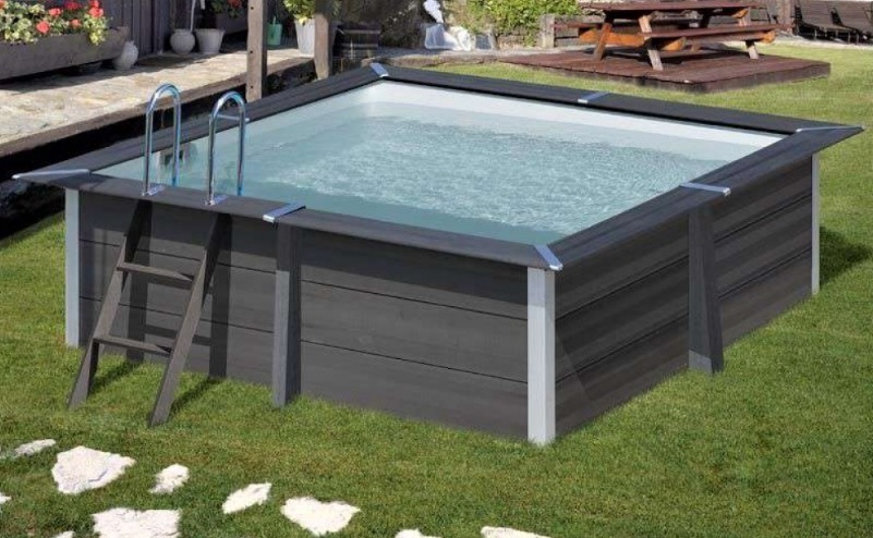 Piscina fuori terra con rivestimento in WPC - Avantgarde