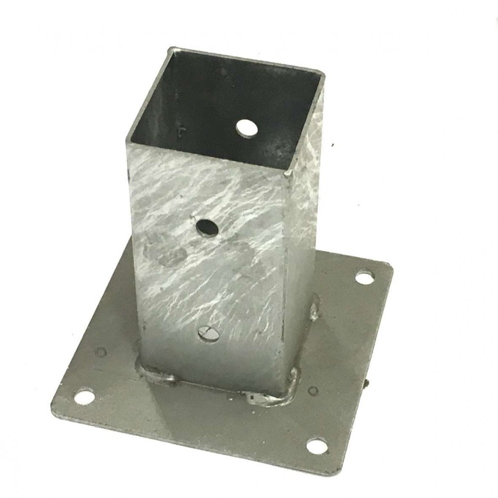 Portapilastro a bicchiere per palo quadrato 9 cm x 9 cm 