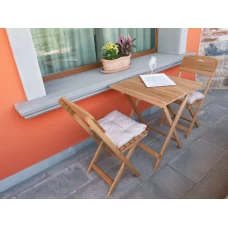 Tavolo con due sedie in legno Bistrot Cannes